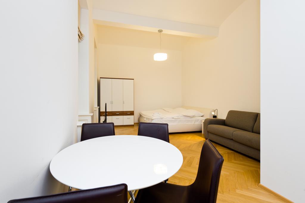 Modern Apartment Vsehrdova ปราก ห้อง รูปภาพ