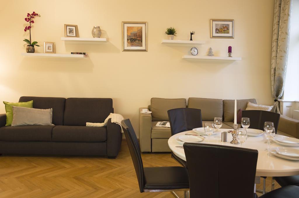 Modern Apartment Vsehrdova ปราก ภายนอก รูปภาพ