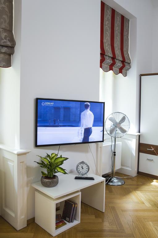 Modern Apartment Vsehrdova ปราก ภายนอก รูปภาพ